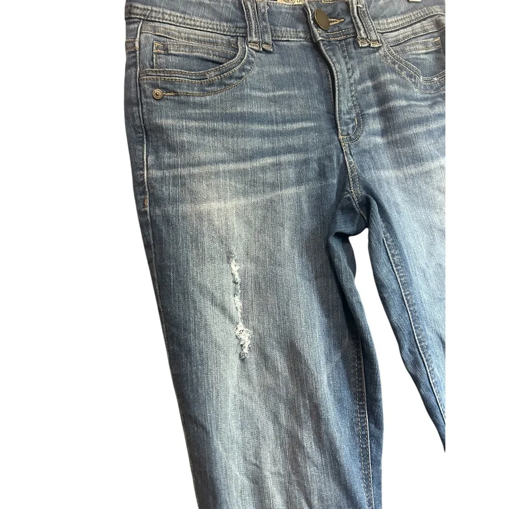 Wallflower Instastretch Dream Skinny Jeans Distressed Medium‎ Wash Denim